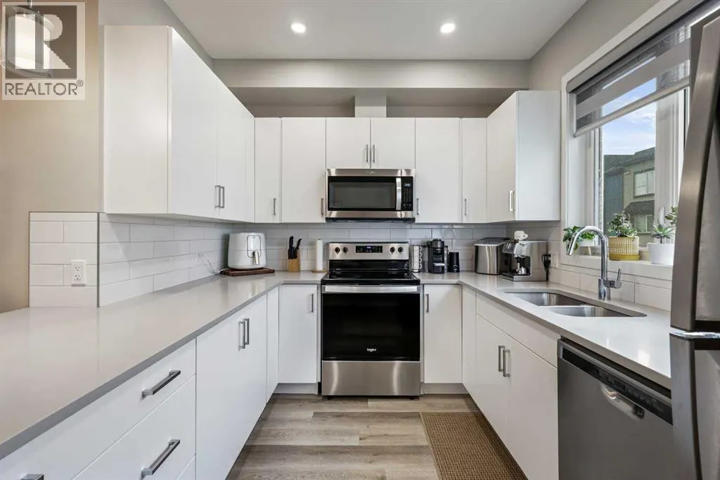 207, 850 Belmont Drive SW