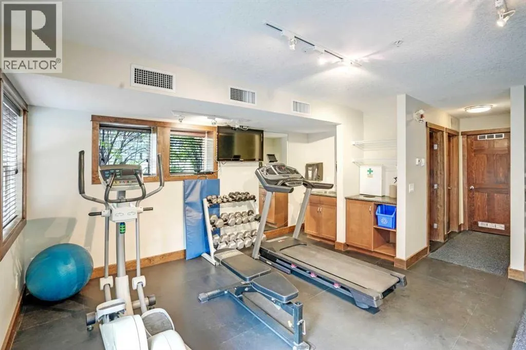 102, 121 Kananaskis Way
