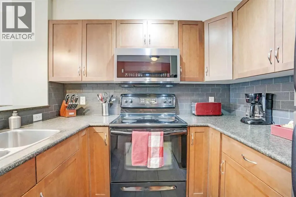 102, 121 Kananaskis Way