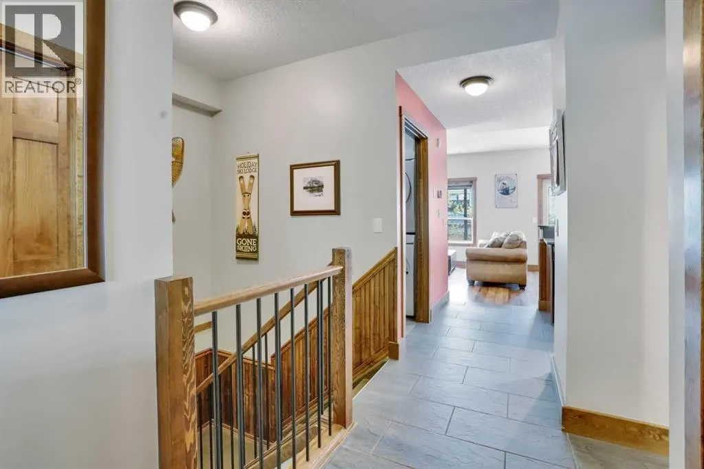 102, 121 Kananaskis Way