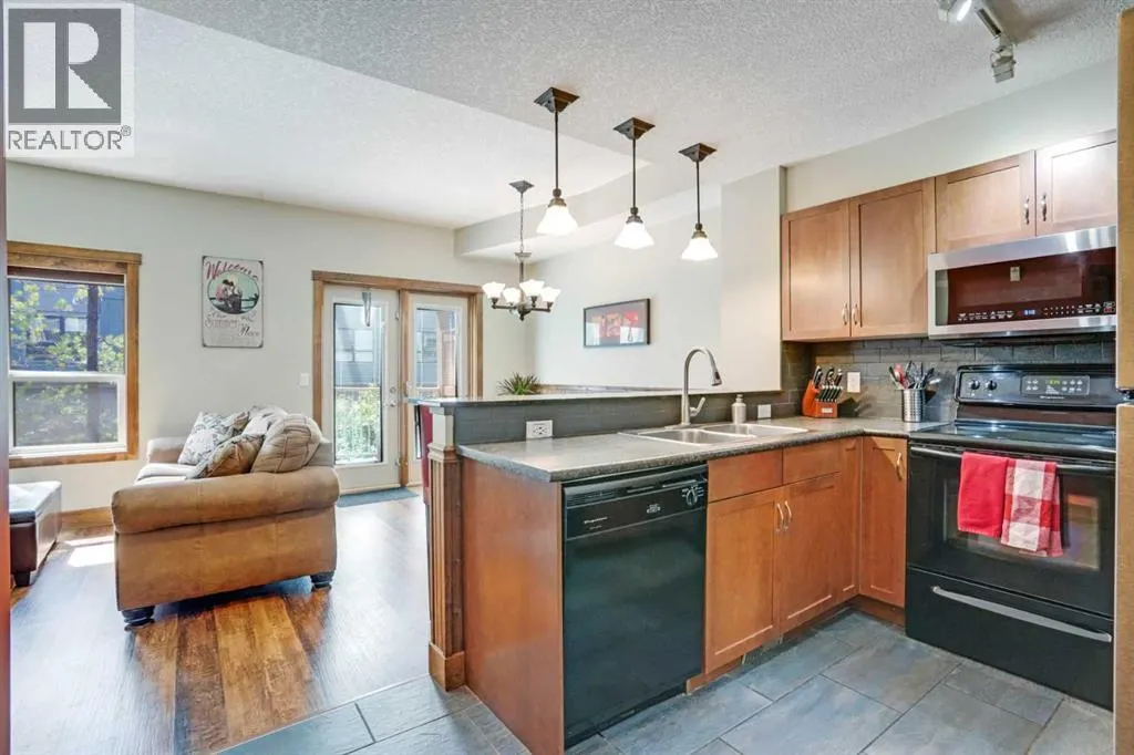 102, 121 Kananaskis Way