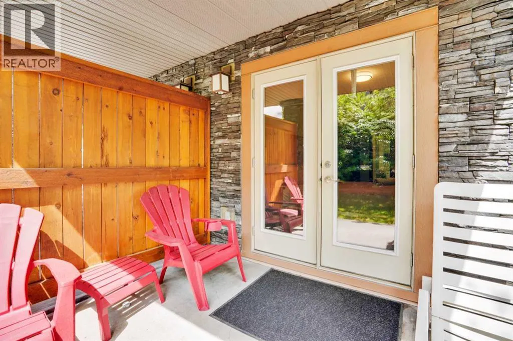 102, 121 Kananaskis Way