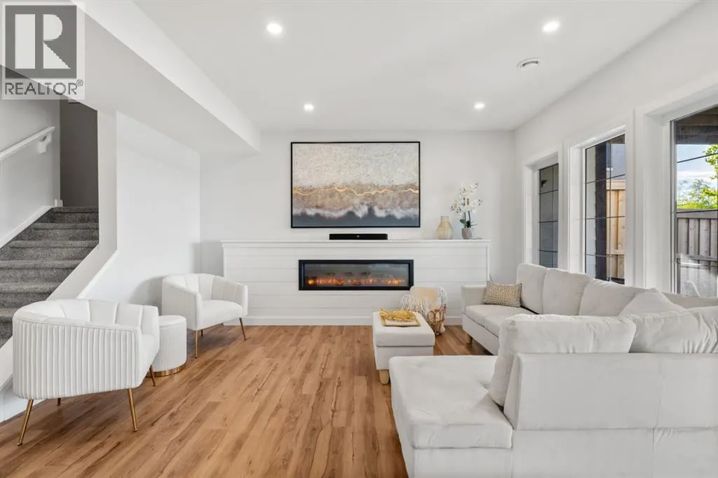 24 Masters Court SE