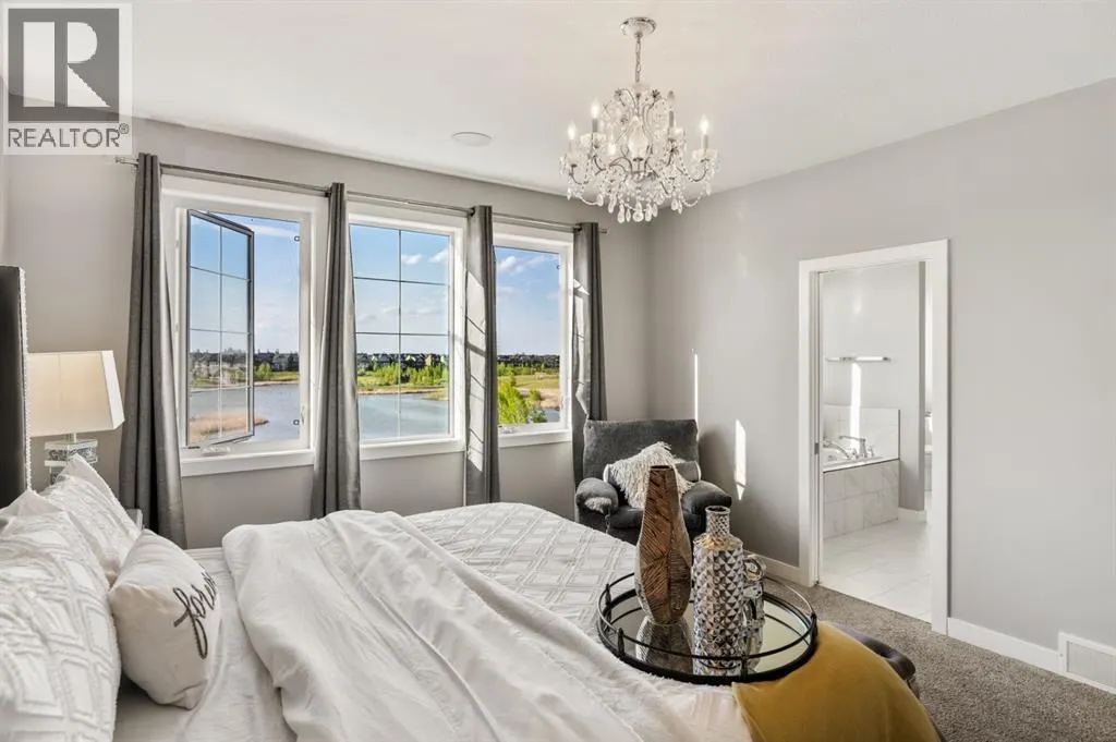 24 Masters Court SE