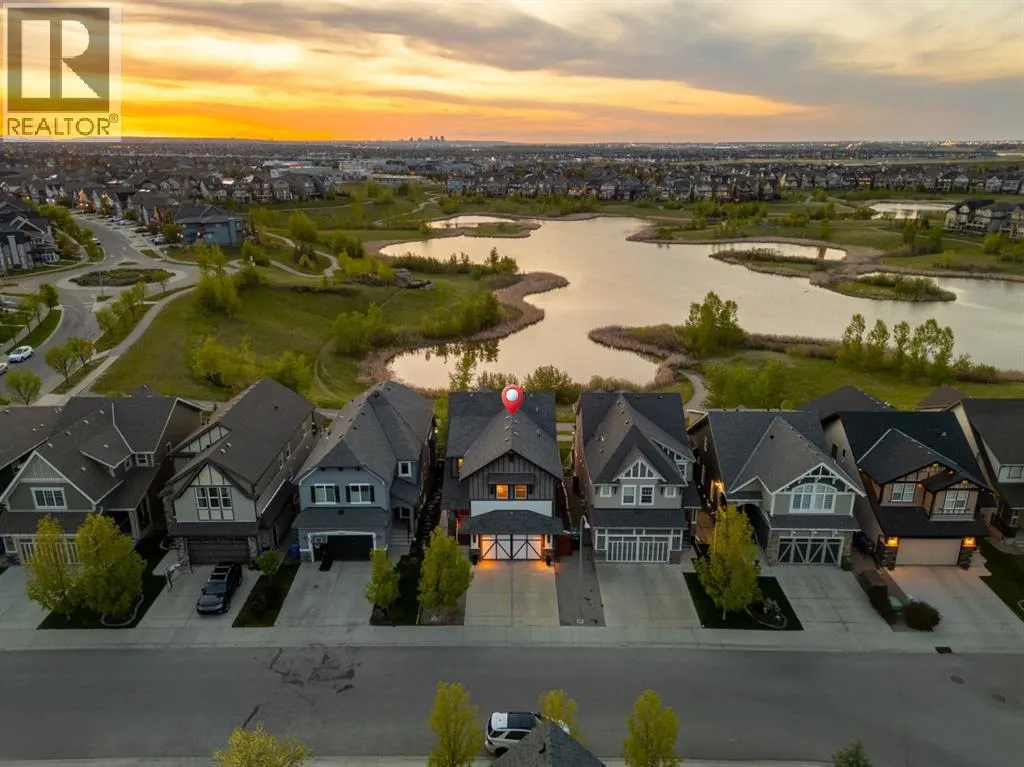 24 Masters Court SE