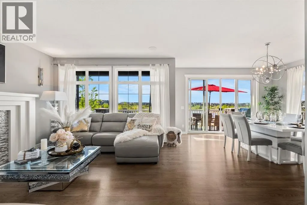 24 Masters Court SE