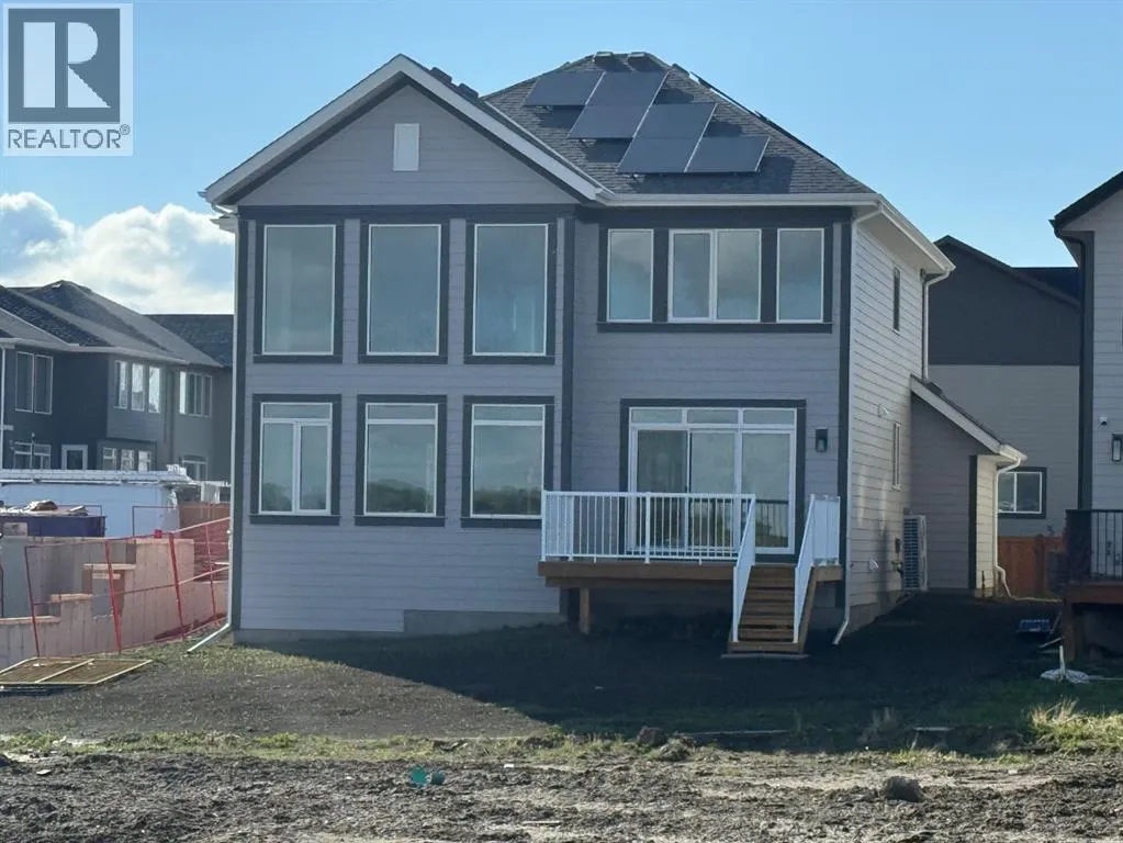 80 Legacy Woods Crescent SE