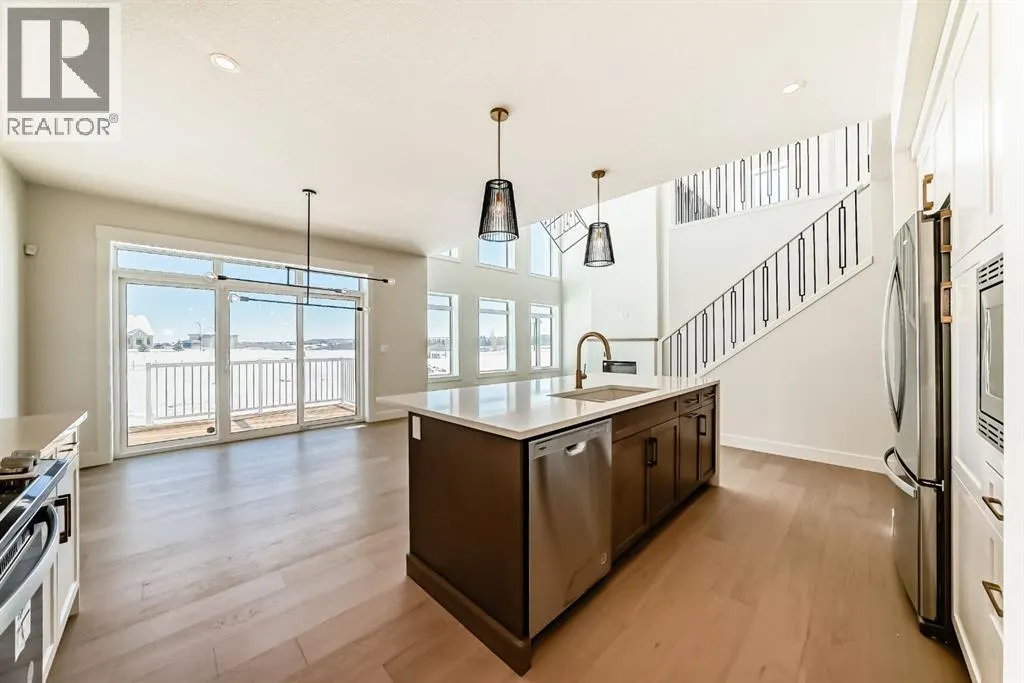 80 Legacy Woods Crescent SE