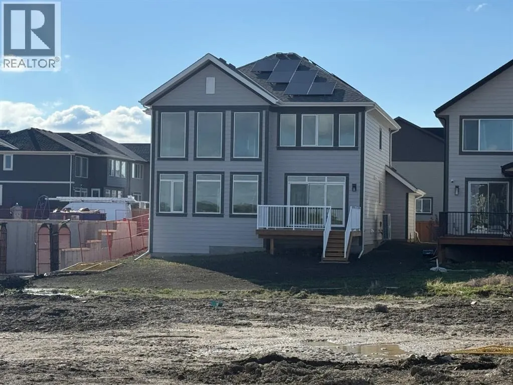 80 Legacy Woods Crescent SE