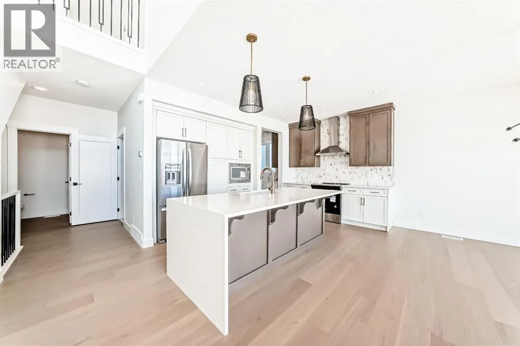 80 Legacy Woods Crescent SE