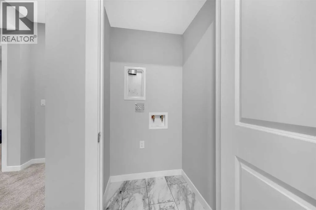 154 Silver Spruce Grove SW
