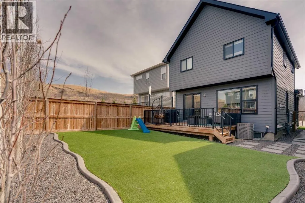 27 Cranbrook Court SE