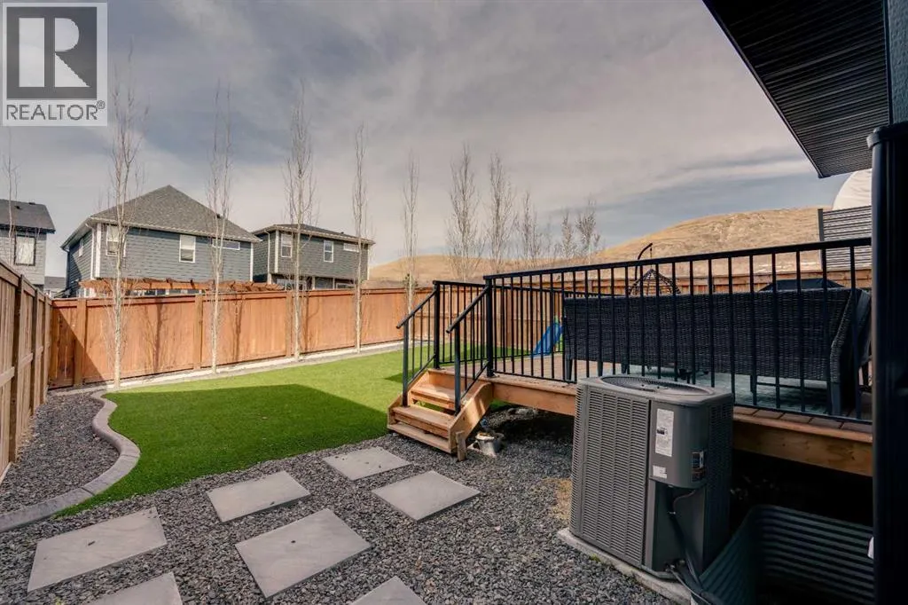 27 Cranbrook Court SE
