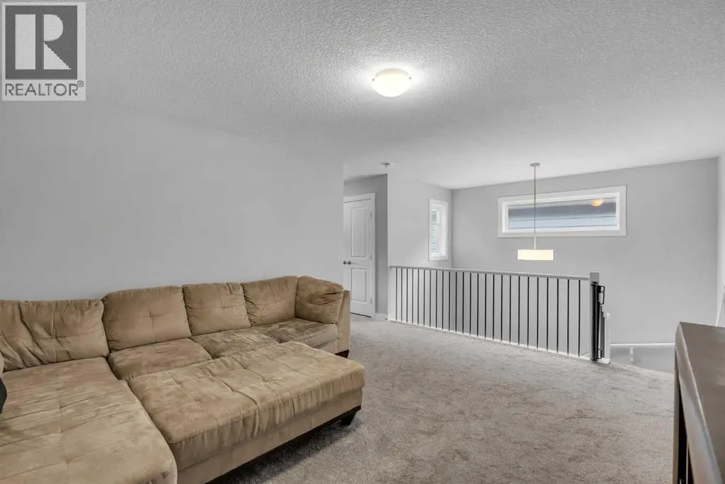 27 Cranbrook Court SE