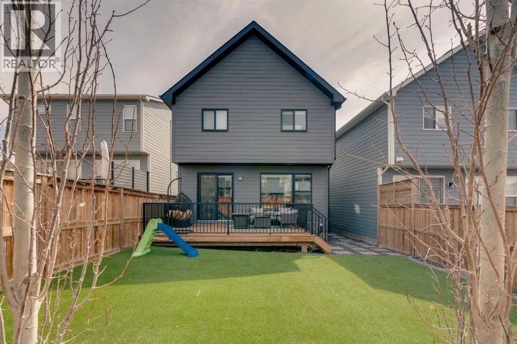 27 Cranbrook Court SE