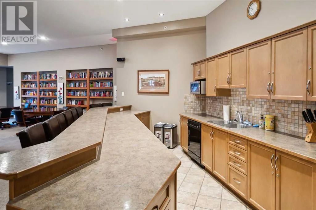 3102, 92 Crystal Shores Road
