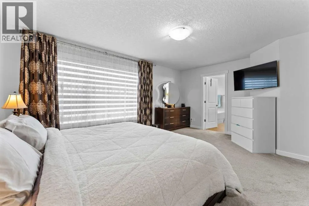 44 Copperleaf Way SE