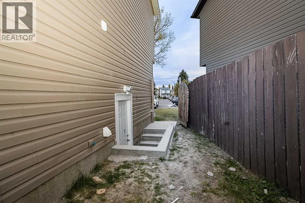 339 Martinbrook Place NE