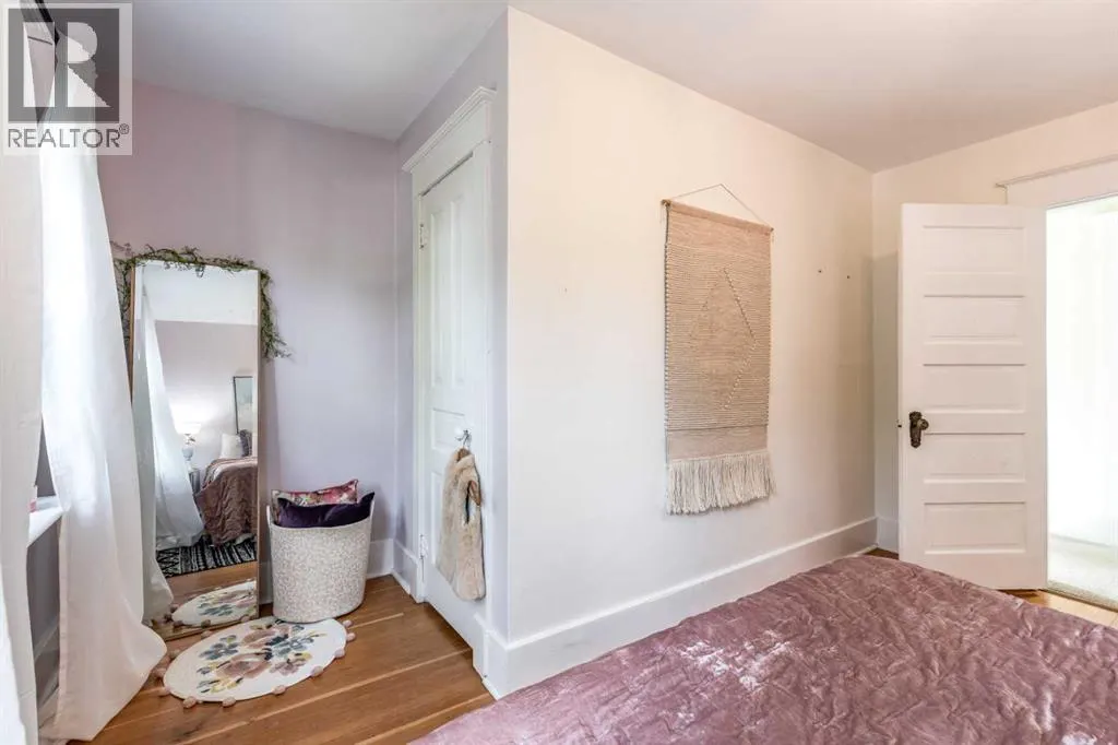 110 4 Street SE