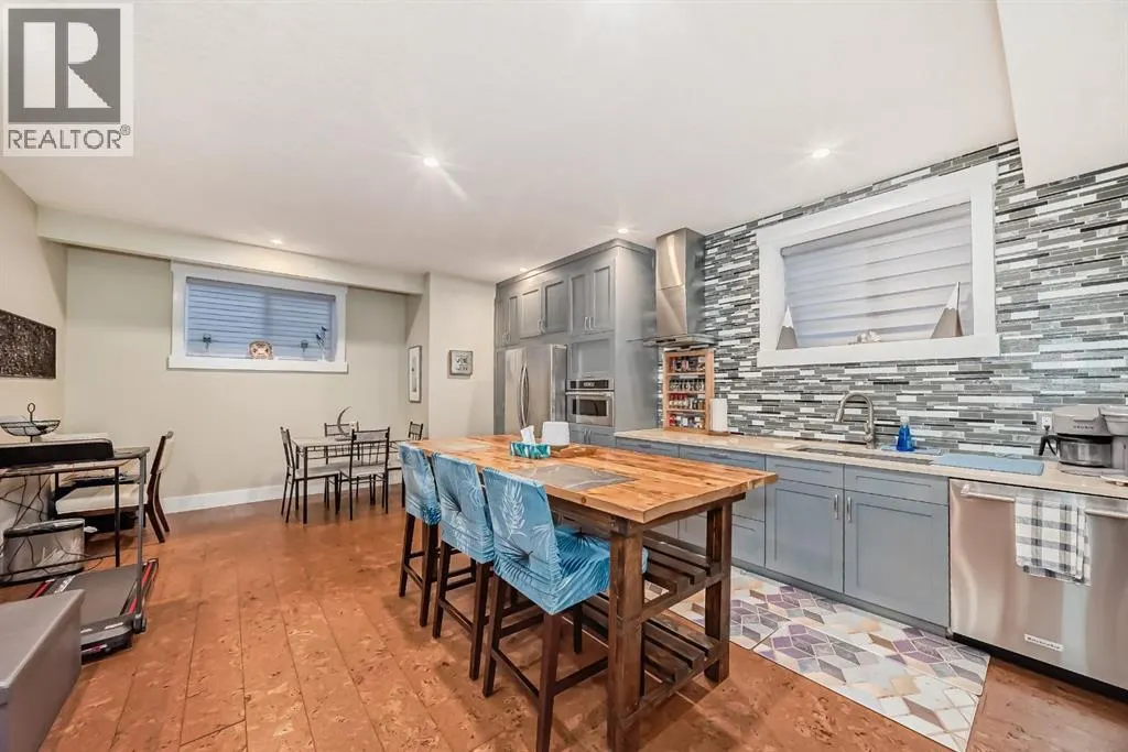 168 kinniburgh Circle