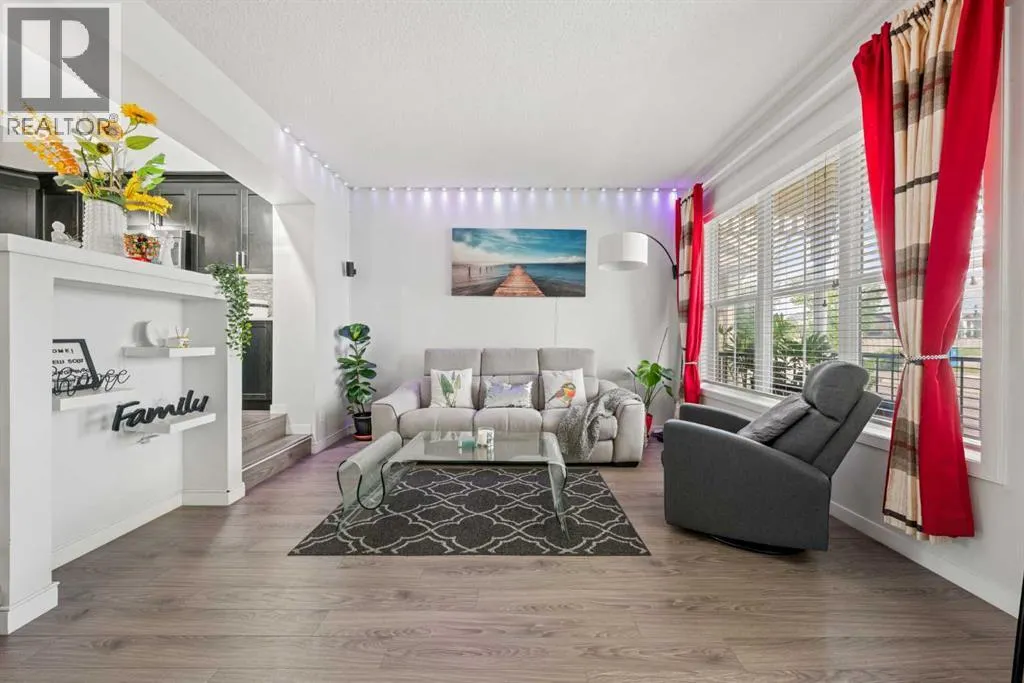 28 Auburn Bay Drive SE