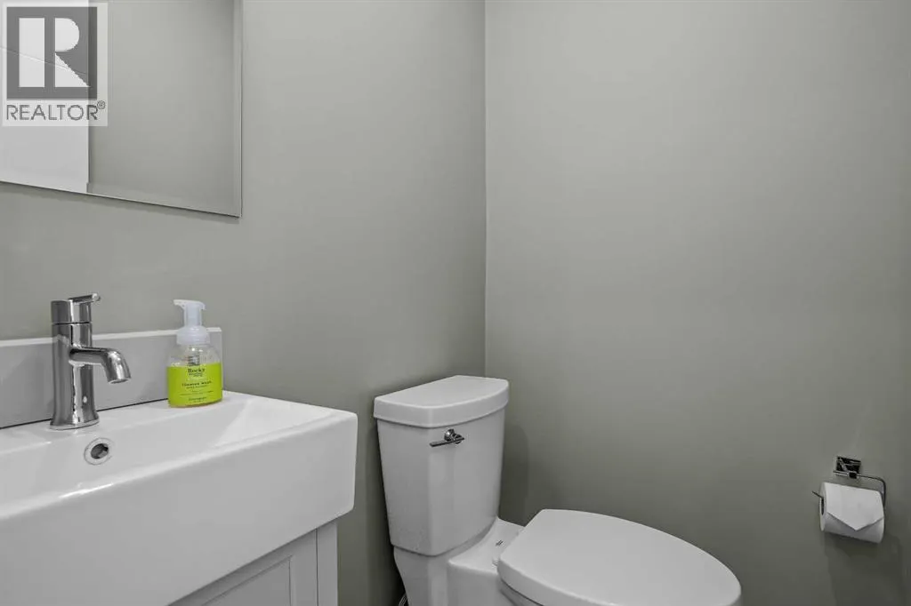 113, 115 Kananaskis Way
