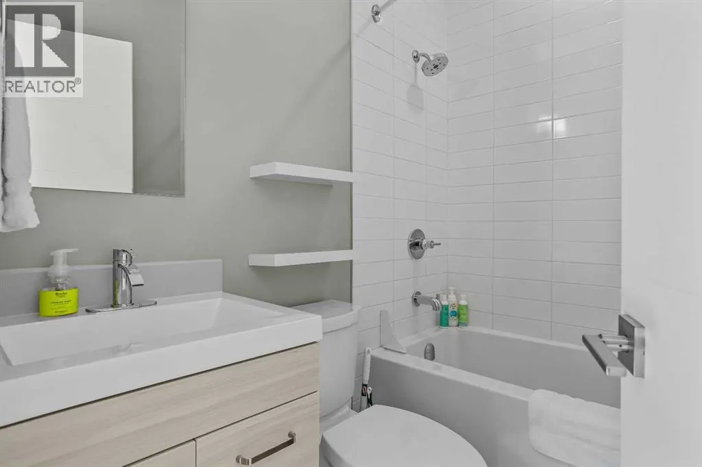 113, 115 Kananaskis Way