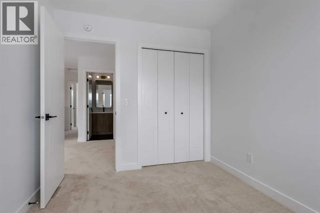 62 Agate Road