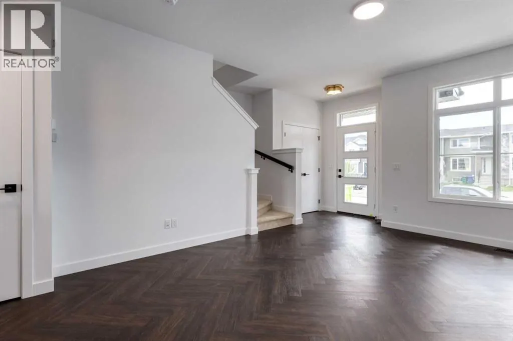 62 Agate Road