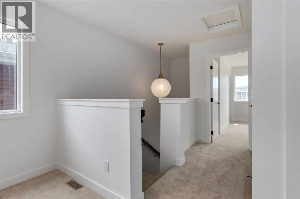 62 Agate Road