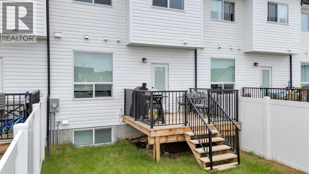 D, 20 Evergreen Way