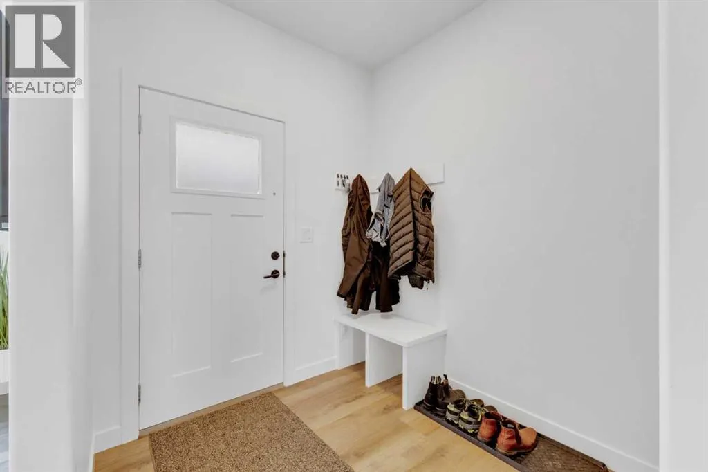 D, 20 Evergreen Way