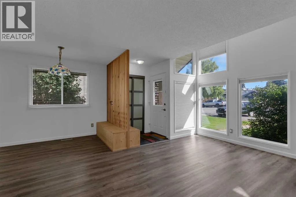120 Woodfield Green SW