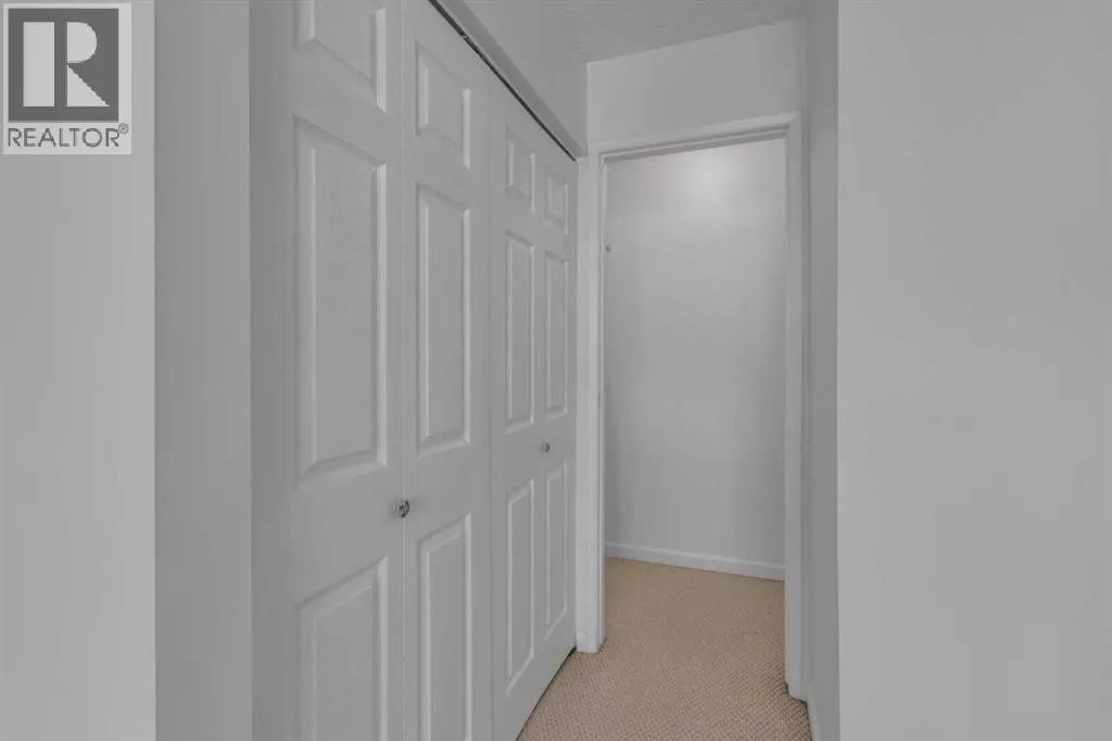 120 Woodfield Green SW