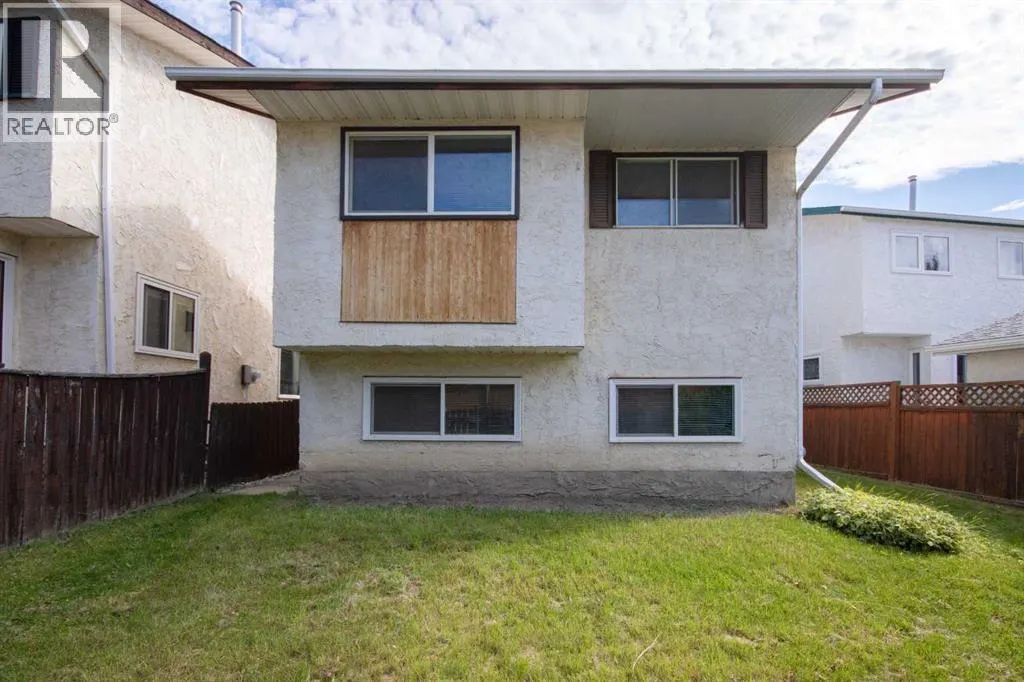 120 Woodfield Green SW