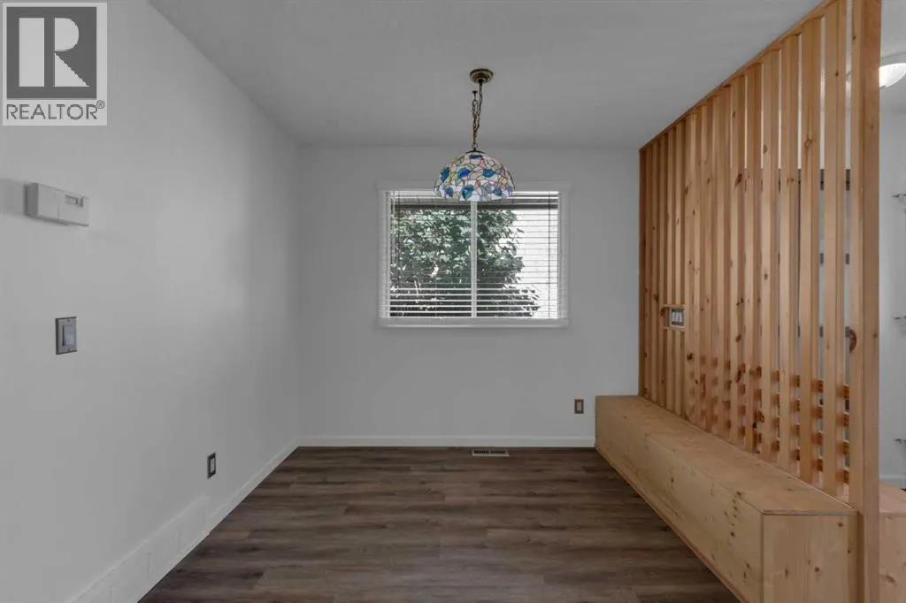 120 Woodfield Green SW