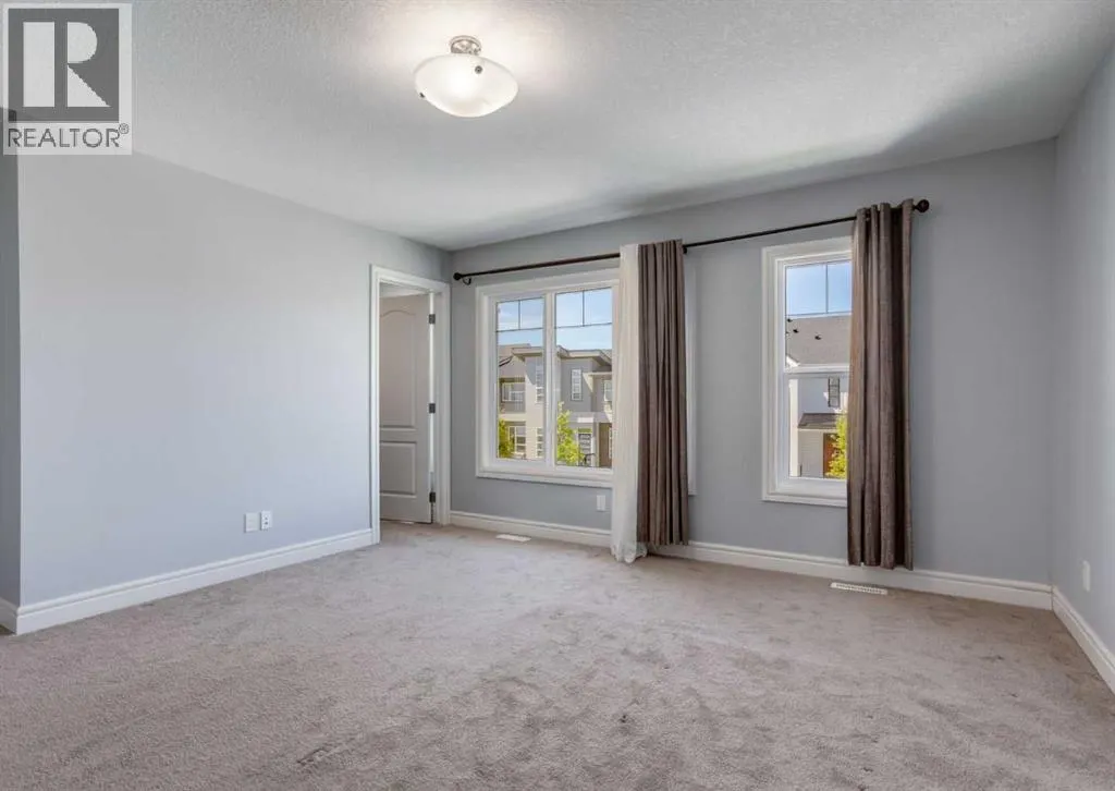 68 Seton Terrace SE