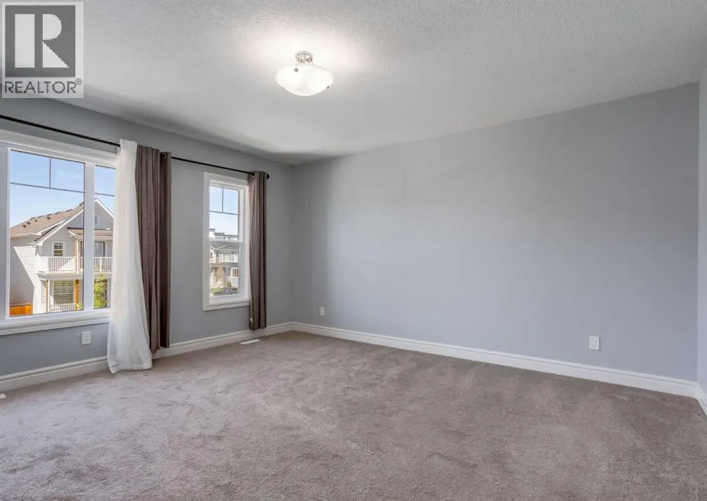 68 Seton Terrace SE