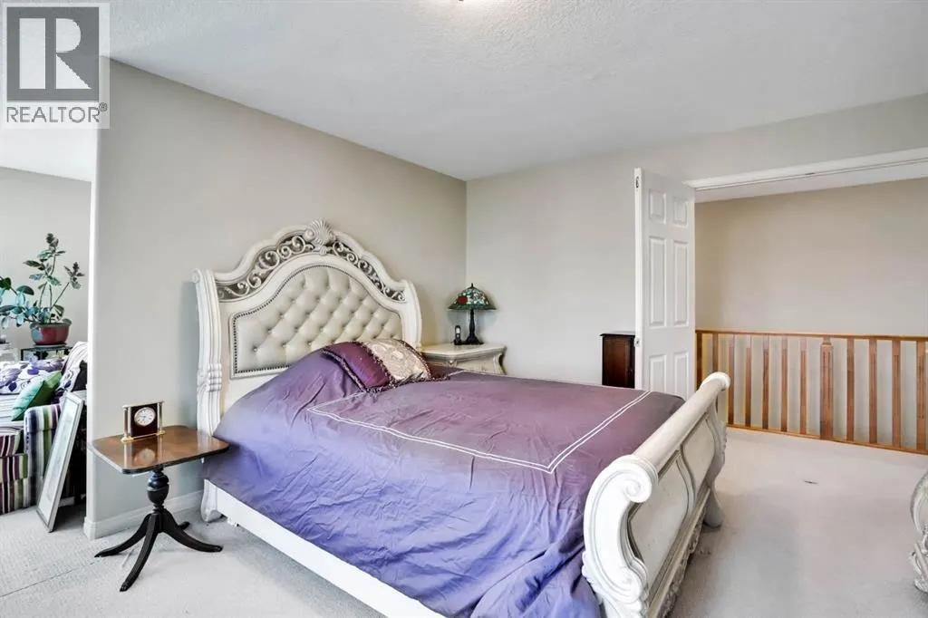 28 Elmont Mews SW