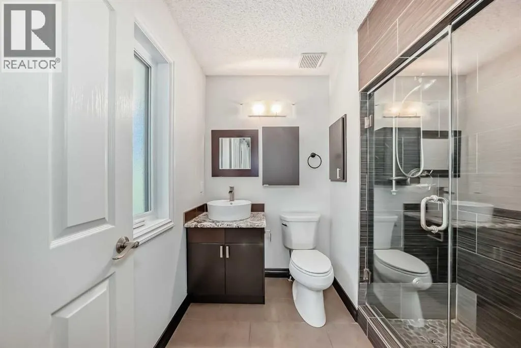96 Douglas Shore Close SE