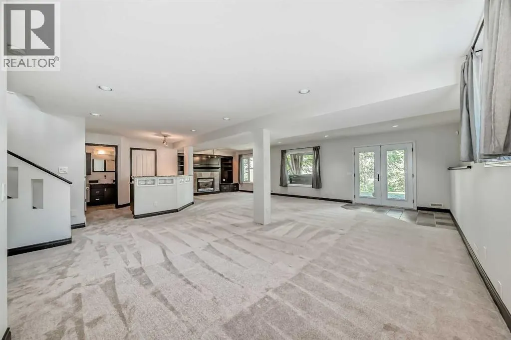 96 Douglas Shore Close SE