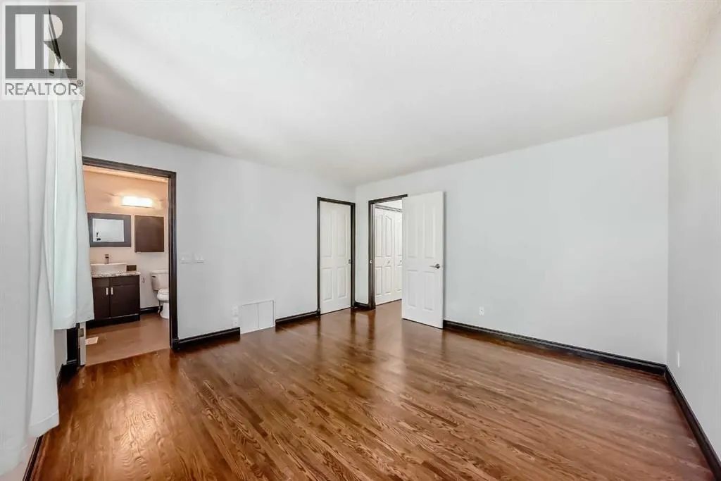 96 Douglas Shore Close SE
