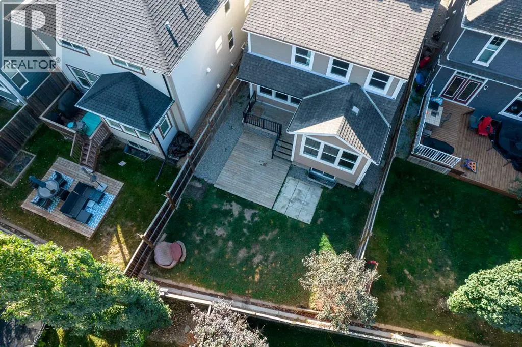 489 Mahogany Court SE