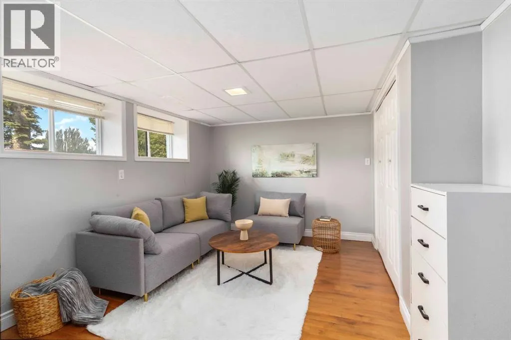 150 Hilltop Crescent