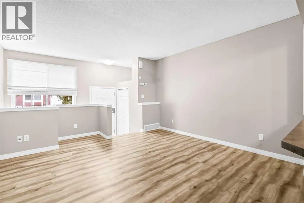 3232 New Brighton Gardens SE