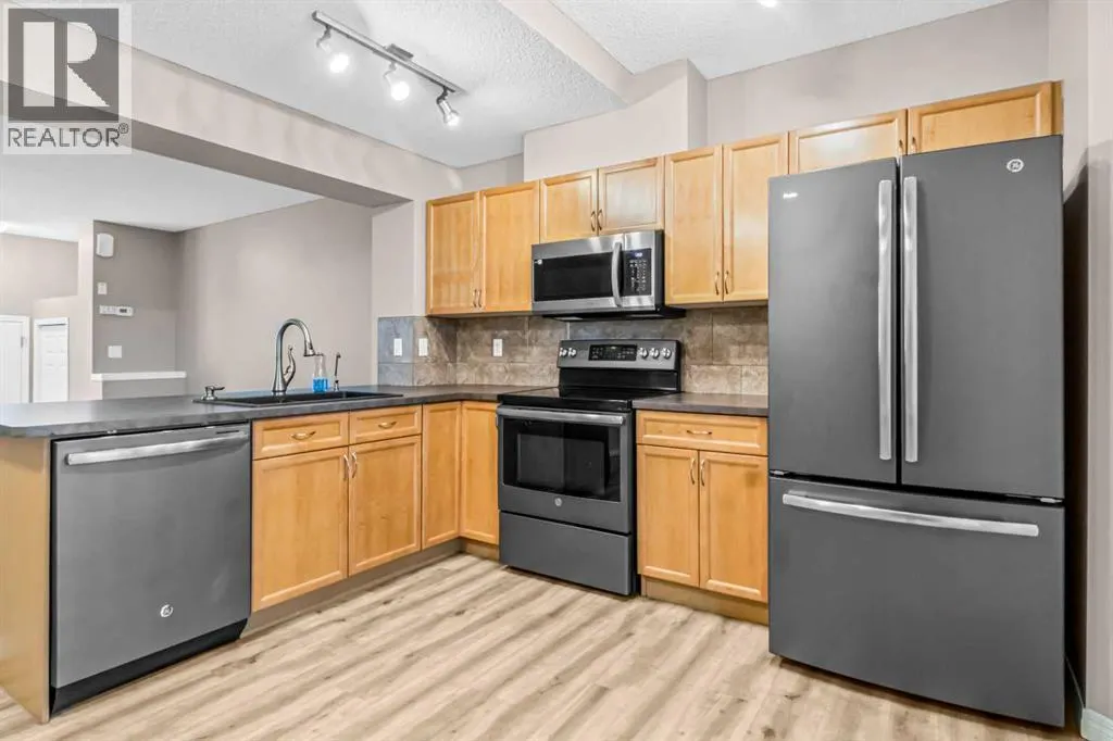 3232 New Brighton Gardens SE