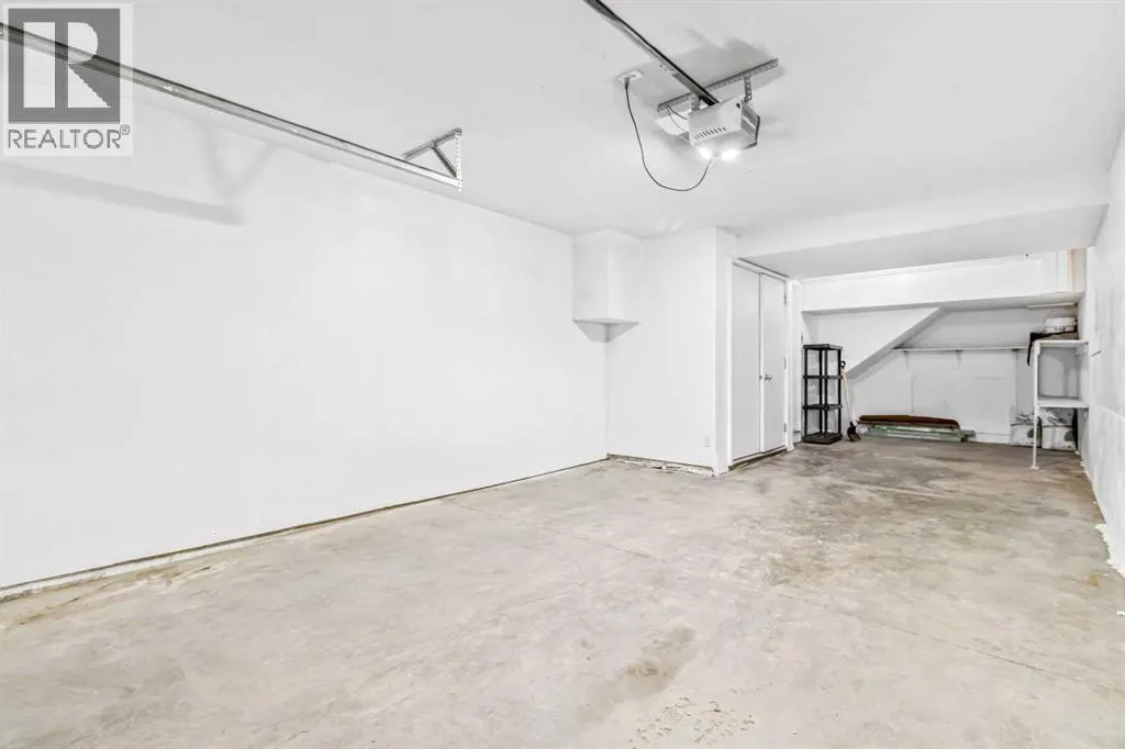 3232 New Brighton Gardens SE