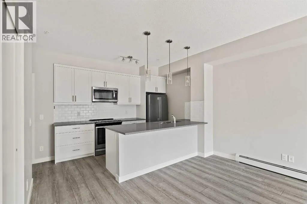 206, 100 Auburn Meadows Manor SE