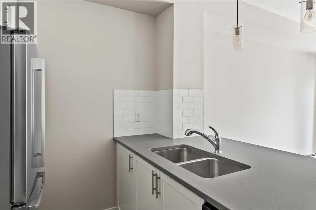 206, 100 Auburn Meadows Manor SE
