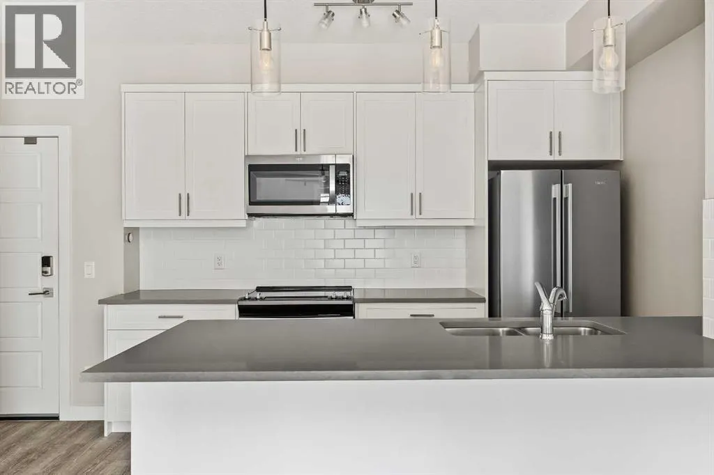 206, 100 Auburn Meadows Manor SE